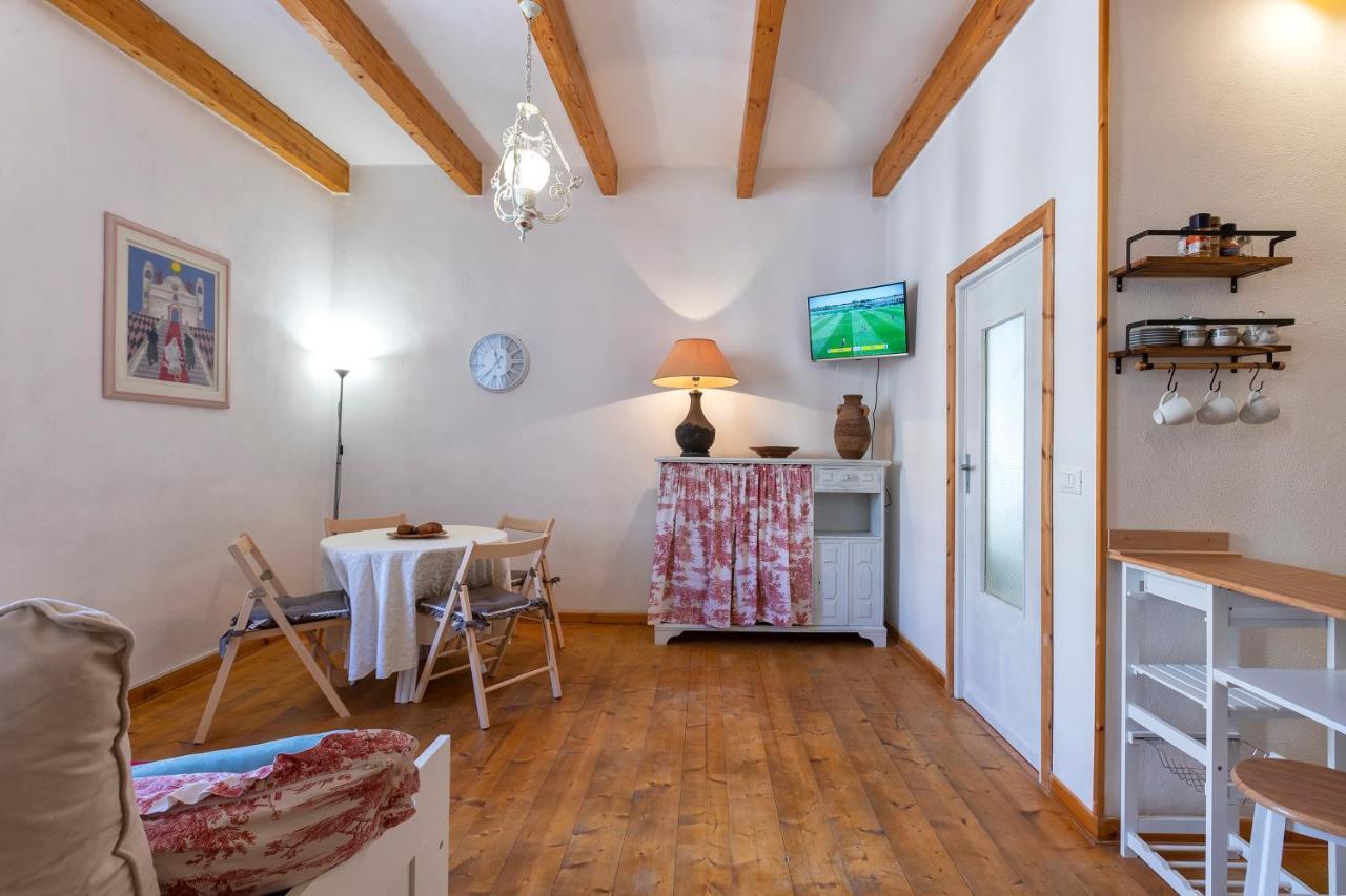 La Finestra Sul Teatro Appartement Alghero Buitenkant foto