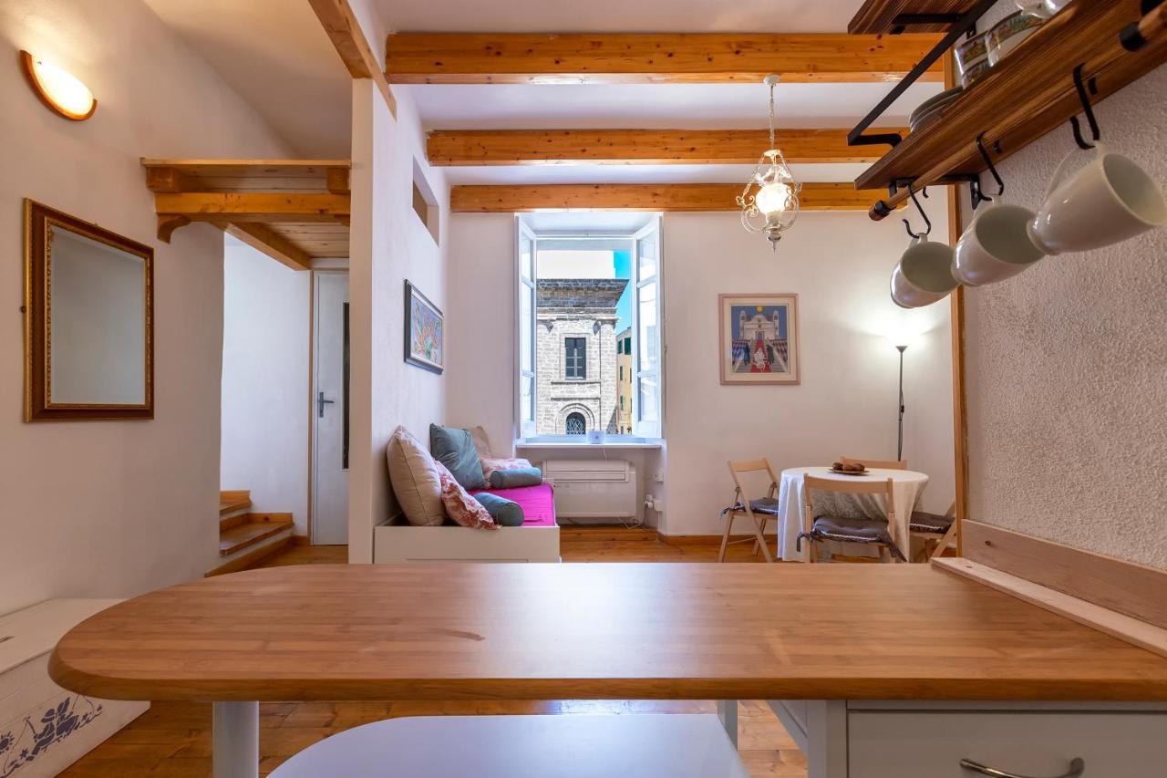 La Finestra Sul Teatro Appartement Alghero Buitenkant foto