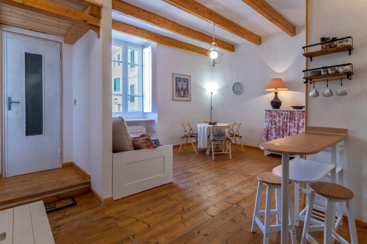 La Finestra Sul Teatro Appartement Alghero Buitenkant foto